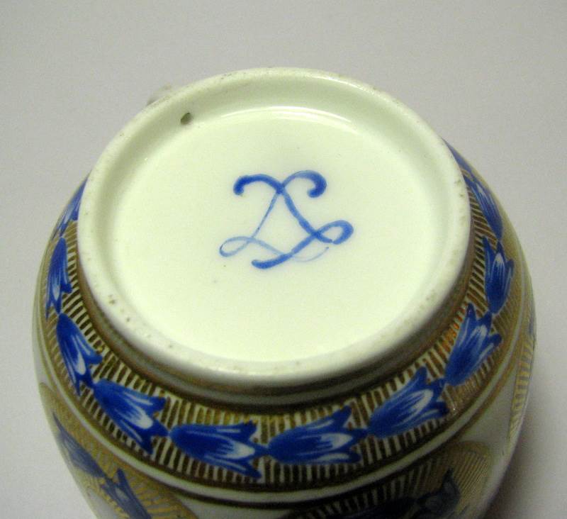 sa00893_0003.jpg