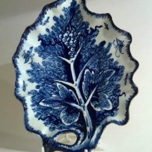 Bow Porcelain Leaf Dish c1760