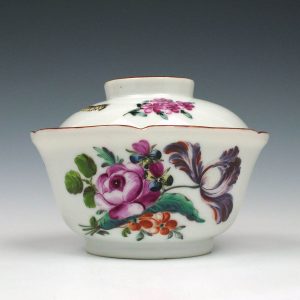 London Decorated Chinese Porcelain Sucrier and Cover c1760