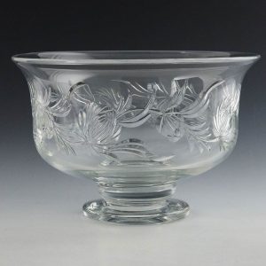 Large Stuart Chrysanthemum Pattern Crystal Bowl By Reg Everton