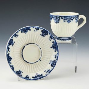 Saint Cloud Porcelain Tasse Trembleuse c1720
