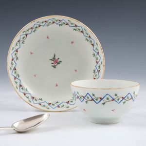 A Lowestoft  Porcelain Tea Bowl and Saucer  c1790