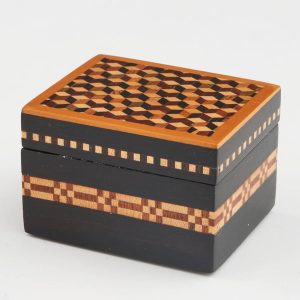 Tunbridge Ware - A Robert Vorley Small Isometric Cube Pattern Ring Box 2001