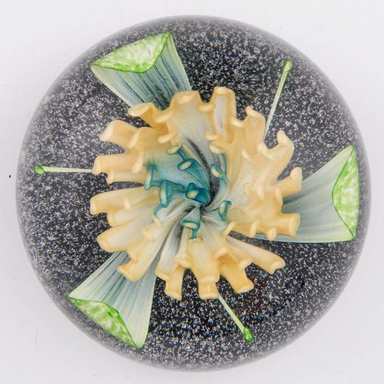 Caithness Alastair MacIntosh Delilah Paperweight 1999