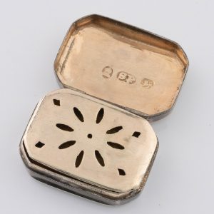 Boxed Samuel Pemberton Silver Vinaigrette Birmingham 1818