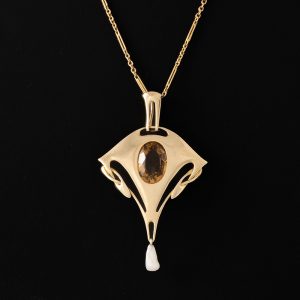 Art Nouveau 9ct Gold Pendant Necklace