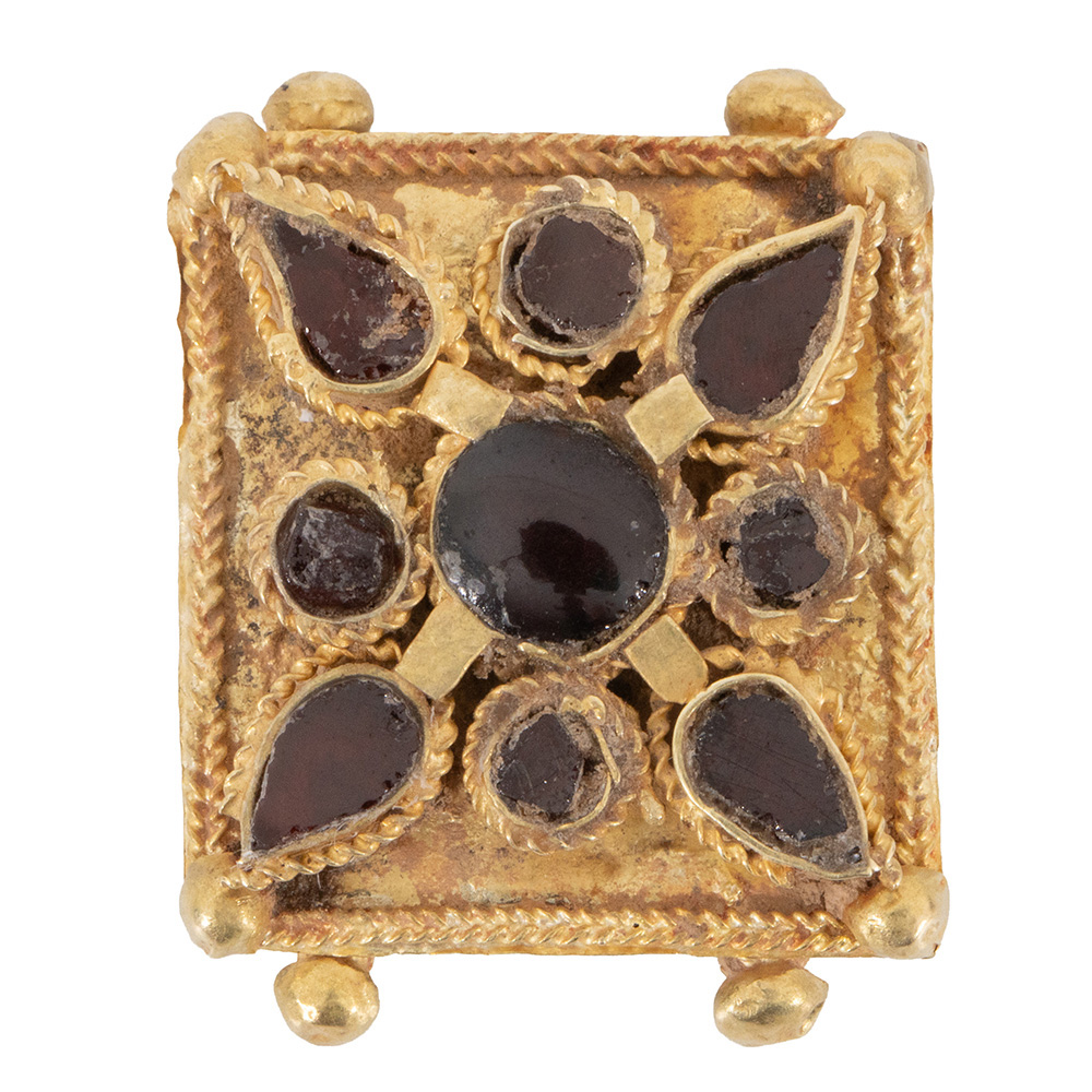 Medieval Gold Pendant Garnet-Set Element 12th-13th Centuries