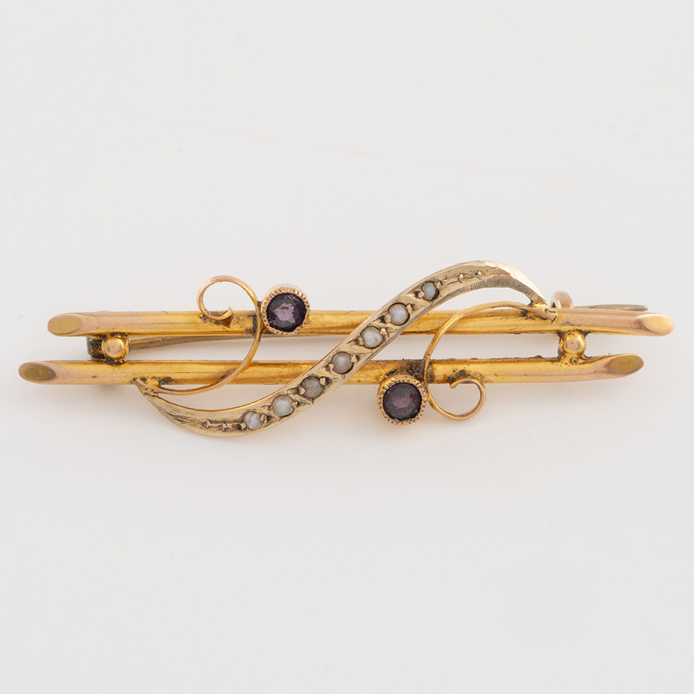 9ct Gold Brooch with Amethyst and Seed Pearls
